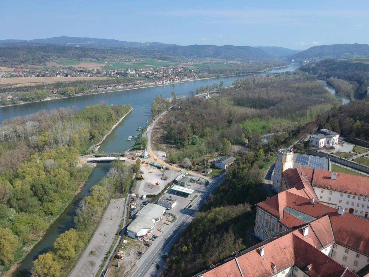 Schon Wohnen Beim Stift Melk Apartamento Exterior foto