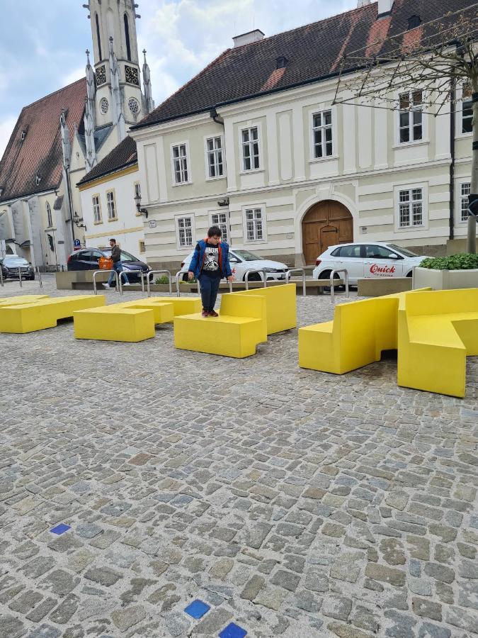 Schon Wohnen Beim Stift Melk Apartamento Exterior foto